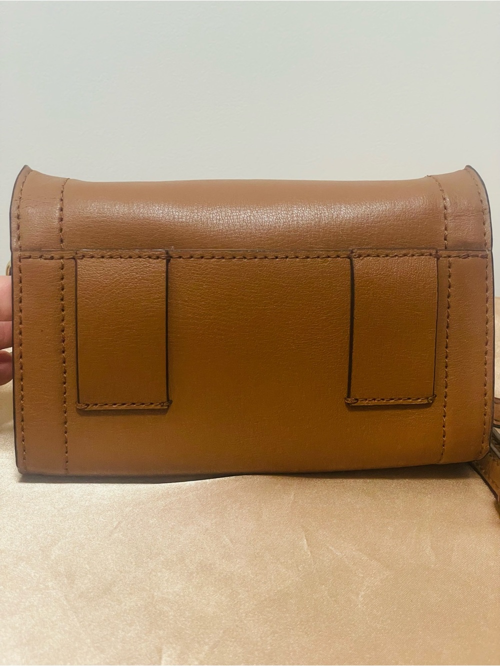Michael Kors Kinsley Brown Leather Crossbody Chain Bag - Picture 3 of 9